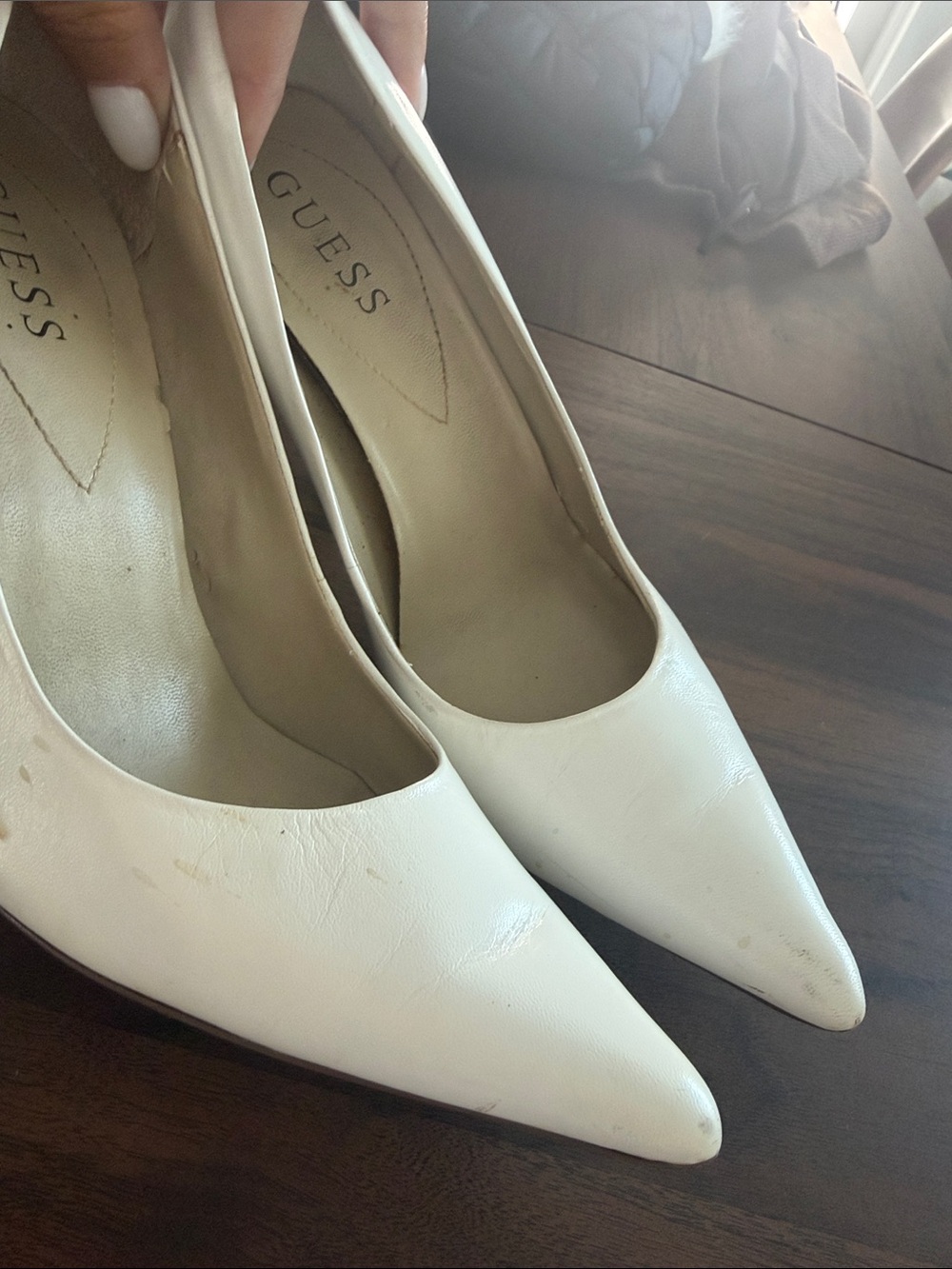 GUESS White Pointed Toe Leather Pumps - Picture 7 of 8